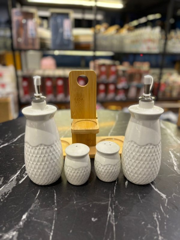 Ceramic Salt & Pepper Stand