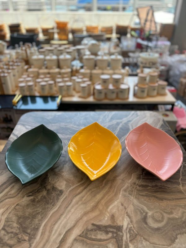 Ceramic Leaf Tray