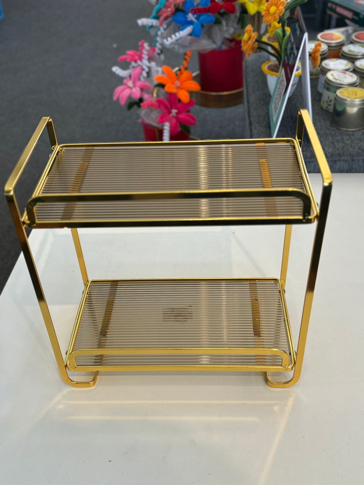 2-tier gold cosmetic rack - Image 3