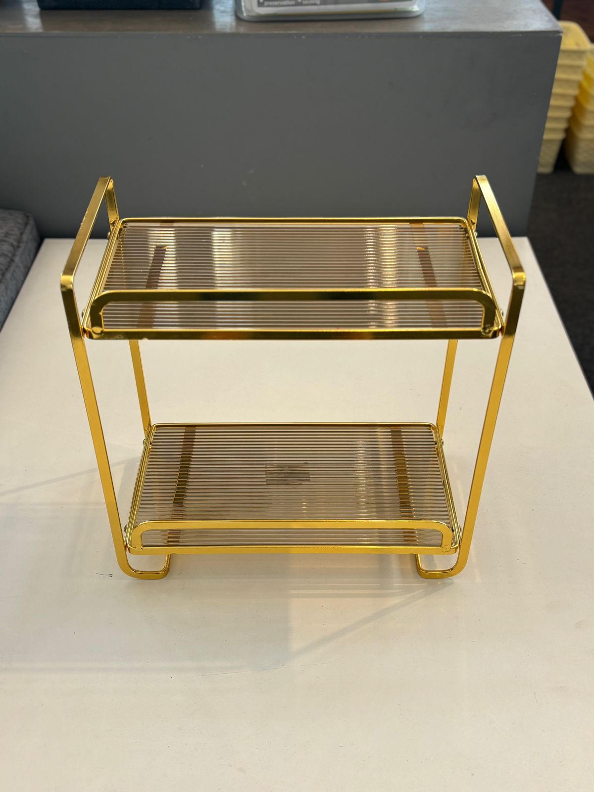 2-tier gold cosmetic rack - Image 2